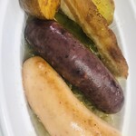 ホフ - hofeテイクアウト（2020年１２月）シュークルート(蝦夷鹿肉のソーセージ、帆立とオマール海老のソーセージ、黒豚バラ肉のプティ・サレ)