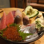 海鮮山 - 海鮮丼\990(21-03)