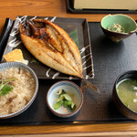 藍屋 - 大判さばの塩焼き定食1265円