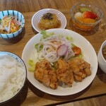 Cafe&Salon 니이나