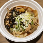 tsubamesanjousakabakakimoto - もつ煮大盛り　428円