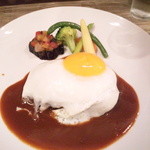 ワンシーン - 目玉焼き付きハンバーグ