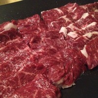 赤身焼肉 かるびあーの 新橋店 - 馬のハラミ•牛ハラミ