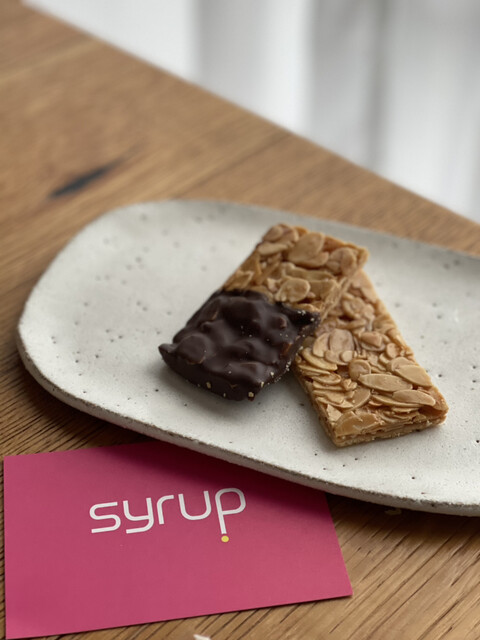 syrupページ 17℃ レディース パンツ スーパーストレッチクロップト｜靴下の岡本公式