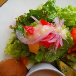 なたね - アルファルファがのぞいてる