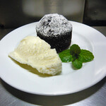 Warm chocolate cake fondant chocolate