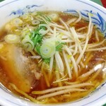 Karajishi - 今日のラーメンも、メンマではなく水菜でした。