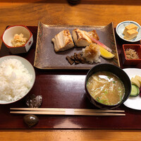 赤坂とゝや魚新 - 鰆塩焼1650円