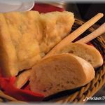 自家製パン(フカッチャ・グリッシーニ・バケット)