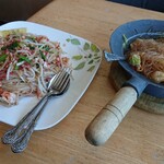 バンセンストア - パッタイとクンオップウンセン