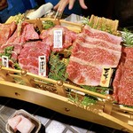 飛び牛出汁焼肉 舌賛 - 