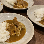 ピッサヌローク - ゲーンハンレー　(豚肉のカレー)