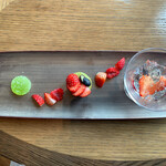 DINING & BAR TABLE 9 TOKYO - 