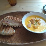 Cafe Kauri - パニーニモーニング