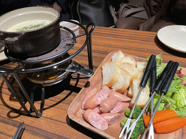 チーズ ワイン 札幌チーズファクトリー さっぽろ 札幌市営 ダイニングバー 食べログ