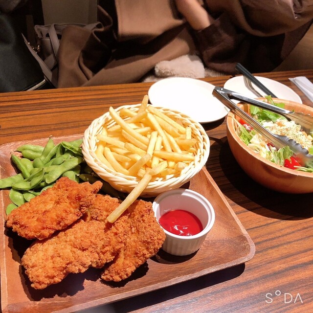 チーズ ワイン 札幌チーズファクトリー さっぽろ 札幌市営 ダイニングバー 食べログ