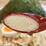 とんこつ愛があふれてる ラーメン とりこ - 