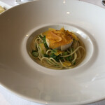 レストランMINAMI - ホタテ貝とカラスミ、三つ葉のスパゲティ