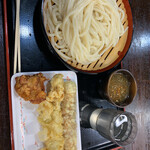 セルフうどん やま - 