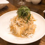 創作麺工房 鳴龍 - しらす冷やっこ