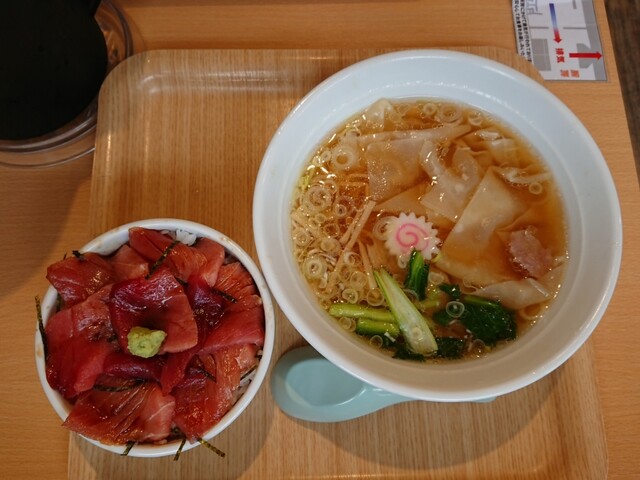 花板食堂 旧店名 がってん食堂 南部市場 魚介料理 海鮮料理 食べログ