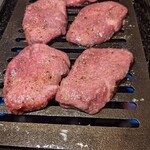 焼肉 六甲園 - 厚切りタン塩