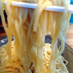 つけめん まさはる - 中太のモチモチもっちり麺は歯応え・喉越し共に良好❗️