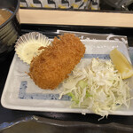 とっと めしや - 2021年3月。カニクリームコロッケ200円。