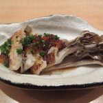 SOTO - 白カレイ(四方産)炙り:舞茸、ポン酢ジュレ