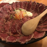 Yakiniku Tendou - 肉はかなりのボリュームご飯は少なめですね。