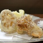 桶家乃隠居 - レンコン、舞茸