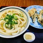純手打ち讃岐うどん五郎 - あつあつうどん小(400)
      ミニちくわ&こんぶ(140)