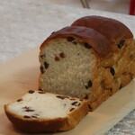 焼きたて食パン専門店 一本堂 - 料理写真:たっぷりれーずん断面アップ