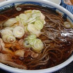 Te Uchi Soba Chuuji - 肉そば(冷)普通盛り。