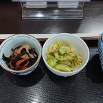 Te Uchi Soba Chuuji - 小鉢四品！