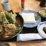 谷川天狗堂 - とち餅入り山菜うどん＋三徳豆腐セット