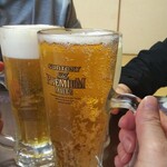 季さく - 奥 左 生ビール（泡あり）  奥 右 生レモンサワー   手前 ノンアルコールビール