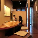 旨香 - 店内の掘りごたつ席の風景です