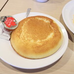 ガスト - プラス100円でパンケーキに