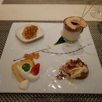 ラ ポルト - デザート4種盛り