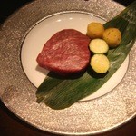 リュクス　タジマヤ - 出ました！ロース芯！エイジングをかけたロースの芯はとてつもなくやわらかくて美味しい！