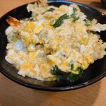 Chikaramochi - 天丼玉子かけ720円✨あつあつ揚げたての海老天に卵がトロトロです！