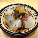 寿司大 - お通しの白身おろしポン酢