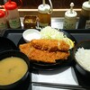 松のや - 料理写真:ロース、ささみ定食