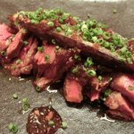 旨香 - 和牛炭火焼ランチコース 1000円 の和牛ハラミ炭火焼の焼ナス添え