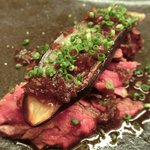 旨香 - 和牛炭火焼ランチコース 1000円 の和牛ハラミ炭火焼の焼ナス添え