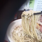 メンドコロ スガ井 - 加水率が少し低め？の麺がスープにマッチ！