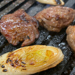 東京園 - ハラミとネギ