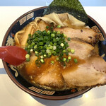 麺道昇憲 - 料理写真:豚骨ラーメン ワンタン（正油）