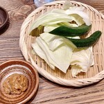 宮崎県日南市 塚田農場 - お通し　390円
            生野菜